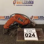 LOTE 024 - 01 PARAFUSADEIRA/FURADEIRA MARCA SCHUZ 220V. (NO ESTADO) ATENÇÃO! FAZER A VISITAÇÃO ANTES DE ARREMATAR, NÃO SABEMOS SE FUNCIONA. LEILÃO NÃO TEM GARANTIA E NEM DEVOLUÇÃO, SUJEITO A POSSÍVEIS AVARIAS VISÍVEIS/OCULTAS E/OU AUSÊNCIA DE COMPONENTES.