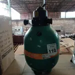 LOTE 110 - 01 FILTRO PARA PISCINA. (NO ESTADO) ATENÇÃO! FAZER A VISITAÇÃO ANTES DE ARREMATAR, NÃO SABEMOS SE FUNCIONA. LEILÃO NÃO TEM GARANTIA E NEM DEVOLUÇÃO, SUJEITO A POSSÍVEIS AVARIAS VISÍVEIS/OCULTAS E/OU AUSÊNCIA DE COMPONENTES.