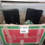 LOTE 420 - 01 LOTE COM FONTES DE ALIMENTAÇÃO PARA PC, 02 SUCATAS DE NOTEBOOK E DIVERSOS. (NO ESTADO) ATENÇÃO! FAZER A VISITAÇÃO ANTES DE ARREMATAR, NÃO SABEMOS SE FUNCIONA. LEILÃO NÃO TEM GARANTIA E NEM DEVOLUÇÃO, SUJEITO A POSSÍVEIS AVARIAS VISÍVEIS/OCULTAS E/OU AUSÊNCIA DE COMPONENTES.