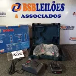 LOTE 016 - 01 FURADEIRA DE IMPACTO PROFISSIONAL A BATERIA MODELO:GSB180-LI220V 710W MARCA BOSCH. (NOVO) (NO ESTADO) ATENÇÃO! FAZER A VISITAÇÃO ANTES DE ARREMATAR, NÃO SABEMOS SE FUNCIONA. LEILÃO NÃO TEM GARANTIA E NEM DEVOLUÇÃO, SUJEITO A POSSÍVEIS AVARIAS VISÍVEIS/OCULTAS E/OU AUSÊNCIA DE COMPONENTES.