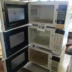 LOTE 178 - 3 MICRO-ONDAS COM PRATOS MARCAS E MODELOS DIVERSOS COM AVARIAS. (NO ESTADO) ATENÇÃO! FAZER A VISITAÇÃO ANTES DE ARREMATAR, NÃO SABEMOS SE FUNCIONA. LEILÃO NÃO TEM GARANTIA E NEM DEVOLUÇÃO, SUJEITO A POSSÍVEIS AVARIAS VISÍVEIS/OCULTAS E/OU AUSÊNCIA DE COMPONENTES.