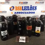LOTE 158 - 10 GARRAFAS DE CAFÉ. (NO ESTADO) ATENÇÃO! FAZER A VISITAÇÃO ANTES DE ARREMATAR, NÃO SABEMOS SE FUNCIONA. LEILÃO NÃO TEM GARANTIA E NEM DEVOLUÇÃO, SUJEITO A POSSÍVEIS AVARIAS VISÍVEIS/OCULTAS E/OU AUSÊNCIA DE COMPONENTES.