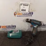 LOTE 466 - 01 PARAFUSADEIRA MAKITA COM CARREGADOR DF330D. (NO ESTADO) ATENÇÃO! FAZER A VISITAÇÃO ANTES DE ARREMATAR, NÃO SABEMOS SE FUNCIONA. LEILÃO NÃO TEM GARANTIA E NEM DEVOLUÇÃO, SUJEITO A POSSÍVEIS AVARIAS VISÍVEIS/OCULTAS E/OU AUSÊNCIA DE COMPONENTES.