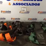 LOTE 218 - 02 CINTOS DE SEGURANÇA. (NO ESTADO) ATENÇÃO! FAZER A VISITAÇÃO ANTES DE ARREMATAR, NÃO SABEMOS SE FUNCIONA. LEILÃO NÃO TEM GARANTIA E NEM DEVOLUÇÃO, SUJEITO A POSSÍVEIS AVARIAS VISÍVEIS/OCULTAS E/OU AUSÊNCIA DE COMPONENTES.