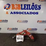 LOTE 013 - 01 PARAFUSADEIRA/FURADEIRA MARCA SCHUZ 220V. (NO ESTADO) ATENÇÃO! FAZER A VISITAÇÃO ANTES DE ARREMATAR, NÃO SABEMOS SE FUNCIONA. LEILÃO NÃO TEM GARANTIA E NEM DEVOLUÇÃO, SUJEITO A POSSÍVEIS AVARIAS VISÍVEIS/OCULTAS E/OU AUSÊNCIA DE COMPONENTES.