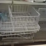 LOTE 426 - 01 LOTE COM GRANDE QUANTIDADE DE GAVETAS E GRADES PARA GELADEIRA E FREEZER. (NO ESTADO) ATENÇÃO! FAZER A VISITAÇÃO ANTES DE ARREMATAR, NÃO SABEMOS SE FUNCIONA. LEILÃO NÃO TEM GARANTIA E NEM DEVOLUÇÃO, SUJEITO A POSSÍVEIS AVARIAS VISÍVEIS/OCULTAS E/OU AUSÊNCIA DE COMPONENTES.