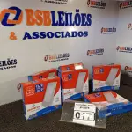 LOTE 017 - 06 LUMINÁRIAS DE LED DE EMBUTIR QUADRADA 240V 12W 6500K DECORLUX. (NO ESTADO) ATENÇÃO! FAZER A VISITAÇÃO ANTES DE ARREMATAR, NÃO SABEMOS SE FUNCIONA. LEILÃO NÃO TEM GARANTIA E NEM DEVOLUÇÃO, SUJEITO A POSSÍVEIS AVARIAS VISÍVEIS/OCULTAS E/OU AUSÊNCIA DE COMPONENTES.