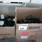 LOTE 432 - 01 LOTE COM GRANDE QUANTIDADE DE DIVERSOS ADAPTADORES. (NO ESTADO) ATENÇÃO! FAZER A VISITAÇÃO ANTES DE ARREMATAR, NÃO SABEMOS SE FUNCIONA. LEILÃO NÃO TEM GARANTIA E NEM DEVOLUÇÃO, SUJEITO A POSSÍVEIS AVARIAS VISÍVEIS/OCULTAS E/OU AUSÊNCIA DE COMPONENTES.