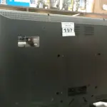 LOTE 197 - 01 TV 52’’POL MARCA SONY COM TROLE REMOTO. COM AVARIAS. (NO ESTADO) ATENÇÃO! FAZER A VISITAÇÃO ANTES DE ARREMATAR, NÃO SABEMOS SE FUNCIONA. LEILÃO NÃO TEM GARANTIA E NEM DEVOLUÇÃO, SUJEITO A POSSÍVEIS AVARIAS VISÍVEIS/OCULTAS E/OU AUSÊNCIA DE COMPONENTES.
