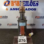 LOTE 270 - 01 MOTOR DE INDUÇÃO MONOFÁSICO DE GAIOLA. (NO ESTADO) ATENÇÃO! FAZER A VISITAÇÃO ANTES DE ARREMATAR, NÃO SABEMOS SE FUNCIONA. LEILÃO NÃO TEM GARANTIA E NEM DEVOLUÇÃO, SUJEITO A POSSÍVEIS AVARIAS VISÍVEIS/OCULTAS E/OU AUSÊNCIA DE COMPONENTES.