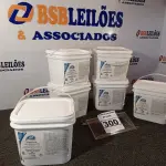 LOTE 300 - 06 GALÕES DE DESINFETANTE HORTIFRUTÍCULA EXCLUSIVO PARA USO PROFISSIONAL.  DE 3,5 KG CADA MARCA VERDCLOR. (NO ESTADO) ATENÇÃO! FAZER A VISITAÇÃO ANTES DE ARREMATAR, NÃO SABEMOS SE FUNCIONA. LEILÃO NÃO TEM GARANTIA E NEM DEVOLUÇÃO, SUJEITO A POSSÍVEIS AVARIAS VISÍVEIS/OCULTAS E/OU AUSÊNCIA DE COMPONENTES.