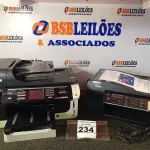 LOTE 234 - 02 IMPRESSORAS, SENDO 01 MARCA HP E 01 MARCA EPSON. (NO ESTADO) ATENÇÃO! FAZER A VISITAÇÃO ANTES DE ARREMATAR, NÃO SABEMOS SE FUNCIONA. LEILÃO NÃO TEM GARANTIA E NEM DEVOLUÇÃO, SUJEITO A POSSÍVEIS AVARIAS VISÍVEIS/OCULTAS E/OU AUSÊNCIA DE COMPONENTES.