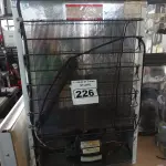 LOTE 226 - 01 FRIGOBAR MARCA PROSDÓCIMO COM AVARIAS. (NO ESTADO) ATENÇÃO! FAZER A VISITAÇÃO ANTES DE ARREMATAR, NÃO SABEMOS SE FUNCIONA. LEILÃO NÃO TEM GARANTIA E NEM DEVOLUÇÃO, SUJEITO A POSSÍVEIS AVARIAS VISÍVEIS/OCULTAS E/OU AUSÊNCIA DE COMPONENTES.
