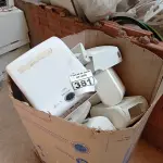 LOTE 381 - 01 LOTE COM VÁRIOS DISPENSES. (NO ESTADO) ATENÇÃO! FAZER A VISITAÇÃO ANTES DE ARREMATAR, NÃO SABEMOS SE FUNCIONA. LEILÃO NÃO TEM GARANTIA E NEM DEVOLUÇÃO, SUJEITO A POSSÍVEIS AVARIAS VISÍVEIS/OCULTAS E/OU AUSÊNCIA DE COMPONENTES.