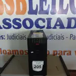 LOTE 205 - 01 NOBREAK MARCA APC MODELO SMART-UPS 2.200. (NO ESTADO) ATENÇÃO! FAZER A VISITAÇÃO ANTES DE ARREMATAR, NÃO SABEMOS SE FUNCIONA. LEILÃO NÃO TEM GARANTIA E NEM DEVOLUÇÃO, SUJEITO A POSSÍVEIS AVARIAS VISÍVEIS/OCULTAS E/OU AUSÊNCIA DE COMPONENTES.