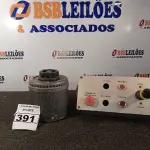 LOTE 391 - 01 TRANSFORMADOR E VARIADOR DE VOLTAGEM E 01 QUADRO ELÉTRICO DE COMANDO. (NO ESTADO) ATENÇÃO! FAZER A VISITAÇÃO ANTES DE ARREMATAR, NÃO SABEMOS SE FUNCIONA. LEILÃO NÃO TEM GARANTIA E NEM DEVOLUÇÃO, SUJEITO A POSSÍVEIS AVARIAS VISÍVEIS/OCULTAS E/OU AUSÊNCIA DE COMPONENTES.