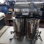 LOTE 240 - 05 CAFETEIRAS EM INOX MARCAS E MODELOS DIVERSOS PARA RETIRADA DE PEÇAS. (NO ESTADO) ATENÇÃO! FAZER A VISITAÇÃO ANTES DE ARREMATAR, NÃO SABEMOS SE FUNCIONA. LEILÃO NÃO TEM GARANTIA E NEM DEVOLUÇÃO, SUJEITO A POSSÍVEIS AVARIAS VISÍVEIS/OCULTAS E/OU AUSÊNCIA DE COMPONENTES.