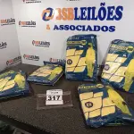 LOTE 317 - 01 LOTE COM 05 MACACÕES VOLH COVERTECH 300, TAMANHO EG NA COR AMARELA. (NOVO) (NO ESTADO) ATENÇÃO! FAZER A VISITAÇÃO ANTES DE ARREMATAR, NÃO SABEMOS SE FUNCIONA. LEILÃO NÃO TEM GARANTIA E NEM DEVOLUÇÃO, SUJEITO A POSSÍVEIS AVARIAS VISÍVEIS/OCULTAS E/OU AUSÊNCIA DE COMPONENTES.