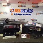LOTE 234 - 02 IMPRESSORAS, SENDO 01 MARCA HP E 01 MARCA EPSON. (NO ESTADO) ATENÇÃO! FAZER A VISITAÇÃO ANTES DE ARREMATAR, NÃO SABEMOS SE FUNCIONA. LEILÃO NÃO TEM GARANTIA E NEM DEVOLUÇÃO, SUJEITO A POSSÍVEIS AVARIAS VISÍVEIS/OCULTAS E/OU AUSÊNCIA DE COMPONENTES.