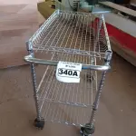 LOTE 340 - 01 CARRINHO PARA COPA COM 03 BANDEJAS E RODINHAS. (NO ESTADO) ATENÇÃO! FAZER A VISITAÇÃO ANTES DE ARREMATAR, NÃO SABEMOS SE FUNCIONA. LEILÃO NÃO TEM GARANTIA E NEM DEVOLUÇÃO, SUJEITO A POSSÍVEIS AVARIAS VISÍVEIS/OCULTAS E/OU AUSÊNCIA DE COMPONENTES.