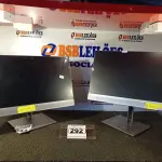LOTE 292 - 02 MONITORES MARCA HP COM AVARIAS. (LIGANDO MAS COM A TELA QUEBRADA)(NO ESTADO) ATENÇÃO! FAZER A VISITAÇÃO ANTES DE ARREMATAR, NÃO SABEMOS SE FUNCIONA. LEILÃO NÃO TEM GARANTIA E NEM DEVOLUÇÃO, SUJEITO A POSSÍVEIS AVARIAS VISÍVEIS/OCULTAS E/OU AUSÊNCIA DE COMPONENTES.
