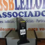 LOTE 212 - 01 NOBREAK MARCA APC SMART-UP RT 3000. (NO ESTADO) ATENÇÃO! FAZER A VISITAÇÃO ANTES DE ARREMATAR, NÃO SABEMOS SE FUNCIONA. LEILÃO NÃO TEM GARANTIA E NEM DEVOLUÇÃO, SUJEITO A POSSÍVEIS AVARIAS VISÍVEIS/OCULTAS E/OU AUSÊNCIA DE COMPONENTES.