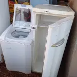 LOTE 428 - 01 MÁQUINA DE LAVAR E 01 GELADEIRA MARCA ELETROLUX PARA RETIRADA DE PEÇAS.(NO ESTADO) ATENÇÃO! FAZER A VISITAÇÃO ANTES DE ARREMATAR, NÃO SABEMOS SE FUNCIONA. LEILÃO NÃO TEM GARANTIA E NEM DEVOLUÇÃO, SUJEITO A POSSÍVEIS AVARIAS VISÍVEIS/OCULTAS E/OU AUSÊNCIA DE COMPONENTES.