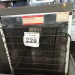 LOTE 226 - 01 FRIGOBAR MARCA PROSDÓCIMO COM AVARIAS. (NO ESTADO) ATENÇÃO! FAZER A VISITAÇÃO ANTES DE ARREMATAR, NÃO SABEMOS SE FUNCIONA. LEILÃO NÃO TEM GARANTIA E NEM DEVOLUÇÃO, SUJEITO A POSSÍVEIS AVARIAS VISÍVEIS/OCULTAS E/OU AUSÊNCIA DE COMPONENTES.