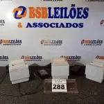 LOTE 288 - 03 IMPRESSORAS DE ETIQUETAS COM FONTE MARCA PERTO. (NO ESTADO) ATENÇÃO! FAZER A VISITAÇÃO ANTES DE ARREMATAR, NÃO SABEMOS SE FUNCIONA. LEILÃO NÃO TEM GARANTIA E NEM DEVOLUÇÃO, SUJEITO A POSSÍVEIS AVARIAS VISÍVEIS/OCULTAS E/OU AUSÊNCIA DE COMPONENTES.
