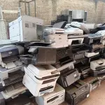 LOTE 383 - 01 LOTE COM GRANDE QUANTIDADE DE IMPRESSORAS MARCAS E MODELOS DIVERSOS PARA RETIRADA DE PEÇAS. (NO ESTADO) ATENÇÃO! FAZER A VISITAÇÃO ANTES DE ARREMATAR, NÃO SABEMOS SE FUNCIONA. LEILÃO NÃO TEM GARANTIA E NEM DEVOLUÇÃO, SUJEITO A POSSÍVEIS AVARIAS VISÍVEIS/OCULTAS E/OU AUSÊNCIA DE COMPONENTES.