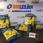 LOTE 262 - 01 LOTE COM 05 MACACÕES VOLH COVERTECH 300 TAMANHO EG NA COR AMARELA. (NOVO) (NO ESTADO) ATENÇÃO! FAZER A VISITAÇÃO ANTES DE ARREMATAR, NÃO SABEMOS SE FUNCIONA. LEILÃO NÃO TEM GARANTIA E NEM DEVOLUÇÃO, SUJEITO A POSSÍVEIS AVARIAS VISÍVEIS/OCULTAS E/OU AUSÊNCIA DE COMPONENTES.