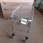 LOTE 390 - 01 CARRINHO PARA COPA COM 03 BANDEJAS E RODINHAS. (NO ESTADO) ATENÇÃO! FAZER A VISITAÇÃO ANTES DE ARREMATAR, NÃO SABEMOS SE FUNCIONA. LEILÃO NÃO TEM GARANTIA E NEM DEVOLUÇÃO, SUJEITO A POSSÍVEIS AVARIAS VISÍVEIS/OCULTAS E/OU AUSÊNCIA DE COMPONENTES.
