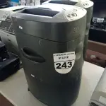 LOTE 243 - 02 FRAGMENTADORAS DE PAPEL. (NO ESTADO) ATENÇÃO! FAZER A VISITAÇÃO ANTES DE ARREMATAR, NÃO SABEMOS SE FUNCIONA. LEILÃO NÃO TEM GARANTIA E NEM DEVOLUÇÃO, SUJEITO A POSSÍVEIS AVARIAS VISÍVEIS/OCULTAS E/OU AUSÊNCIA DE COMPONENTES.
