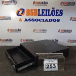 LOTE 253 - 01 CAIXA REGISTRADORA PARA DINHEIRO MANUAL. (NO ESTADO) ATENÇÃO! FAZER A VISITAÇÃO ANTES DE ARREMATAR, NÃO SABEMOS SE FUNCIONA. LEILÃO NÃO TEM GARANTIA E NEM DEVOLUÇÃO, SUJEITO A POSSÍVEIS AVARIAS VISÍVEIS/OCULTAS E/OU AUSÊNCIA DE COMPONENTES.