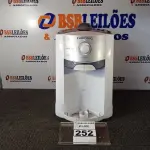 LOTE 252 - 01 PURIFICADOR DE ÁGUA MARCA COLORMAK 220V.  (NO ESTADO) ATENÇÃO! FAZER A VISITAÇÃO ANTES DE ARREMATAR, NÃO SABEMOS SE FUNCIONA. LEILÃO NÃO TEM GARANTIA E NEM DEVOLUÇÃO, SUJEITO A POSSÍVEIS AVARIAS VISÍVEIS/OCULTAS E/OU AUSÊNCIA DE COMPONENTES.