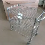 LOTE 240 - 01 CARRINHO PARA COPA COM 03 BANDEJAS E RODINHAS. (NO ESTADO) ATENÇÃO! FAZER A VISITAÇÃO ANTES DE ARREMATAR, NÃO SABEMOS SE FUNCIONA. LEILÃO NÃO TEM GARANTIA E NEM DEVOLUÇÃO, SUJEITO A POSSÍVEIS AVARIAS VISÍVEIS/OCULTAS E/OU AUSÊNCIA DE COMPONENTES.