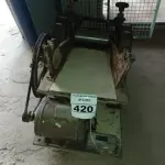 LOTE 420 - 01 CILINDRO DE MASSA INCOMPLETO. (NO ESTADO) ATENÇÃO! FAZER A VISITAÇÃO ANTES DE ARREMATAR, NÃO SABEMOS SE FUNCIONA. LEILÃO NÃO TEM GARANTIA E NEM DEVOLUÇÃO, SUJEITO A POSSÍVEIS AVARIAS VISÍVEIS/OCULTAS E/OU AUSÊNCIA DE COMPONENTES.