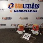 LOTE 307 - 02 AQUECEDORES PARA BANHEIRA. (NO ESTADO) ATENÇÃO! FAZER A VISITAÇÃO ANTES DE ARREMATAR, NÃO SABEMOS SE FUNCIONA. LEILÃO NÃO TEM GARANTIA E NEM DEVOLUÇÃO, SUJEITO A POSSÍVEIS AVARIAS VISÍVEIS/OCULTAS E/OU AUSÊNCIA DE COMPONENTES.
