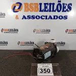 LOTE 350 - 01 MOTOR DE INDUÇÃO MONOFÁSICO DE GAIOLA 220V COM AVARIAS. (NO ESTADO) ATENÇÃO! FAZER A VISITAÇÃO ANTES DE ARREMATAR, NÃO SABEMOS SE FUNCIONA. LEILÃO NÃO TEM GARANTIA E NEM DEVOLUÇÃO, SUJEITO A POSSÍVEIS AVARIAS VISÍVEIS/OCULTAS E/OU AUSÊNCIA DE COMPONENTES.