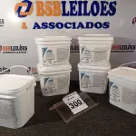 LOTE 300 - 06 GALÕES DE DESINFETANTE HORTIFRUTÍCULA EXCLUSIVO PARA USO PROFISSIONAL.  DE 3,5 KG CADA MARCA VERDCLOR. (NO ESTADO) ATENÇÃO! FAZER A VISITAÇÃO ANTES DE ARREMATAR, NÃO SABEMOS SE FUNCIONA. LEILÃO NÃO TEM GARANTIA E NEM DEVOLUÇÃO, SUJEITO A POSSÍVEIS AVARIAS VISÍVEIS/OCULTAS E/OU AUSÊNCIA DE COMPONENTES.