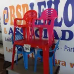 LOTE 199 - 01 MESA INFANTIL COM 04 CADEIRAS. (NO ESTADO) ATENÇÃO! FAZER A VISITAÇÃO ANTES DE ARREMATAR, NÃO SABEMOS SE FUNCIONA. LEILÃO NÃO TEM GARANTIA E NEM DEVOLUÇÃO, SUJEITO A POSSÍVEIS AVARIAS VISÍVEIS/OCULTAS E/OU AUSÊNCIA DE COMPONENTES.