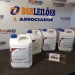 LOTE 280 - 04 GALÕES DE DESINFETANTE PARA INDÚSTRIA ALIMENTÍCIA E AFINS, EXCLUSIVAMENTE PARA USO PROFISSIONAL. CADA GALÃO CONTÉM 5 LITROS. (NO ESTADO) ATENÇÃO! FAZER A VISITAÇÃO ANTES DE ARREMATAR, NÃO SABEMOS SE FUNCIONA. LEILÃO NÃO TEM GARANTIA E NEM DEVOLUÇÃO, SUJEITO A POSSÍVEIS AVARIAS VISÍVEIS/OCULTAS E/OU AUSÊNCIA DE COMPONENTES.