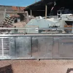 LOTE 448 - 01 BALCÃO REFRIGERADA EM INOX. (NO ESTADO) ATENÇÃO! FAZER A VISITAÇÃO ANTES DE ARREMATAR, NÃO SABEMOS SE FUNCIONA. LEILÃO NÃO TEM GARANTIA E NEM DEVOLUÇÃO, SUJEITO A POSSÍVEIS AVARIAS VISÍVEIS/OCULTAS E/OU AUSÊNCIA DE COMPONENTES.