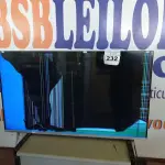 LOTE 232 - 01 TV 50’’POL MARCA PHILIPS COM AVARIAS. (NO ESTADO) ATENÇÃO! FAZER A VISITAÇÃO ANTES DE ARREMATAR, NÃO SABEMOS SE FUNCIONA. LEILÃO NÃO TEM GARANTIA E NEM DEVOLUÇÃO, SUJEITO A POSSÍVEIS AVARIAS VISÍVEIS/OCULTAS E/OU AUSÊNCIA DE COMPONENTES.