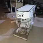 LOTE 311 - 01 BATEDEIRA INDUSTRIAL INCOMPLETA MARCA LIEME. (NO ESTADO) ATENÇÃO! FAZER A VISITAÇÃO ANTES DE ARREMATAR, NÃO SABEMOS SE FUNCIONA. LEILÃO NÃO TEM GARANTIA E NEM DEVOLUÇÃO, SUJEITO A POSSÍVEIS AVARIAS VISÍVEIS/OCULTAS E/OU AUSÊNCIA DE COMPONENTES.
