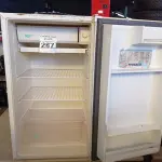 LOTE 287 - 01 FRIGOBAR COMPACTO 120 MARCA CONSUL. (NO ESTADO) ATENÇÃO! FAZER A VISITAÇÃO ANTES DE ARREMATAR, NÃO SABEMOS SE FUNCIONA. LEILÃO NÃO TEM GARANTIA E NEM DEVOLUÇÃO, SUJEITO A POSSÍVEIS AVARIAS VISÍVEIS/OCULTAS E/OU AUSÊNCIA DE COMPONENTES.