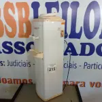 LOTE 215 - 01 BEBEDOURO REFRIGERADO MARCA LIBELL. (NO ESTADO) ATENÇÃO! FAZER A VISITAÇÃO ANTES DE ARREMATAR, NÃO SABEMOS SE FUNCIONA. LEILÃO NÃO TEM GARANTIA E NEM DEVOLUÇÃO, SUJEITO A POSSÍVEIS AVARIAS VISÍVEIS/OCULTAS E/OU AUSÊNCIA DE COMPONENTES.