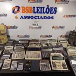 LOTE 012 - 01 LOTE COM CALCULADORES. (NO ESTADO) ATENÇÃO! FAZER A VISITAÇÃO ANTES DE ARREMATAR, NÃO SABEMOS SE FUNCIONA. LEILÃO NÃO TEM GARANTIA E NEM DEVOLUÇÃO, SUJEITO A POSSÍVEIS AVARIAS VISÍVEIS/OCULTAS E/OU AUSÊNCIA DE COMPONENTES.
