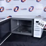 LOTE 015 - 01 FORNO MICRO-ONDAS 30L MARCA LG 110V. (OVEN, MICROWAVE) (NO ESTADO) BF8590N