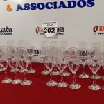 LOTE 202 - 24 TAÇAS PARA CHAMPANHE DIVERSAS. (NO ESTADO) ATENÇÃO! FAZER A VISITAÇÃO ANTES DE ARREMATAR, NÃO SABEMOS SE FUNCIONA. LEILÃO NÃO TEM GARANTIA E NEM DEVOLUÇÃO, SUJEITO A POSSÍVEIS AVARIAS VISÍVEIS/OCULTAS E/OU AUSÊNCIA DE COMPONENTES.